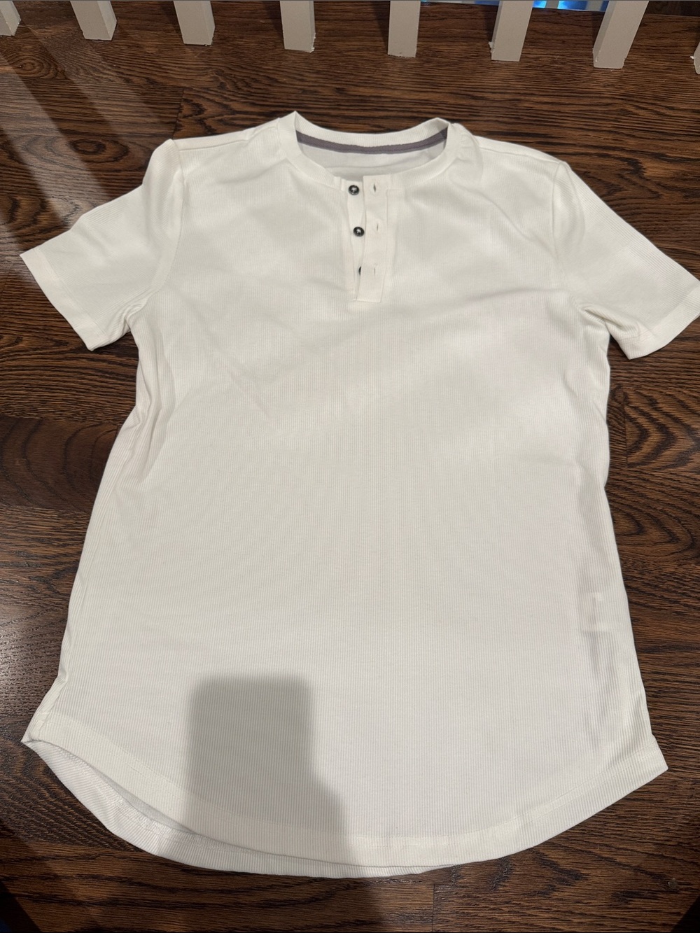 Men's Short-Sleeve ribbed Henley Shirt in White